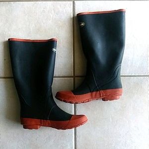 PRO-LINE Rain boots!